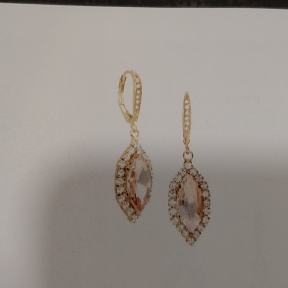 Jolie color necklace and Crystal drop earrings set - Picture 4 of 4